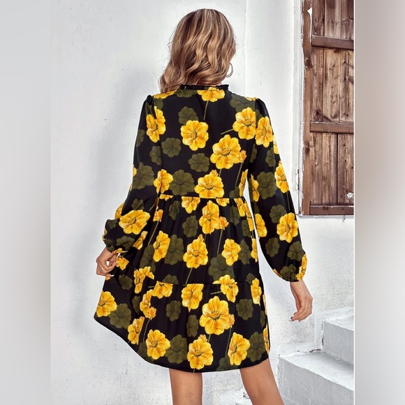 Floral Print Tie Neck Lantern Sleeve Ruffle Hem Smock Dress - Picture 3 of 7